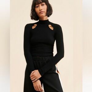 Black Ribbed Turtleneck Crop